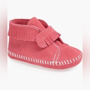 Baby Girl’s Minnetonka front strap booties moccasins size 1